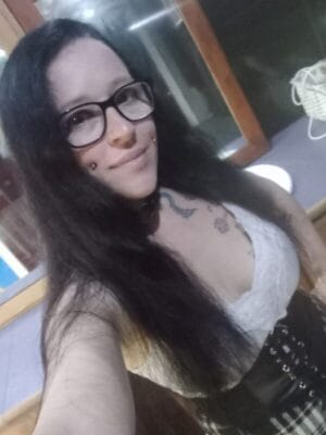 Alix British OnlyFans - @alix_rogue