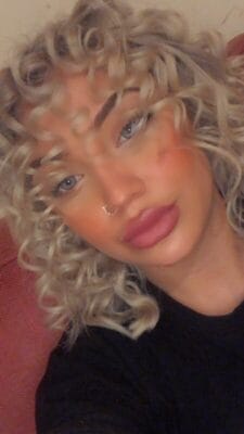 Andra Marolicaru British OnlyFans - @alyamiau