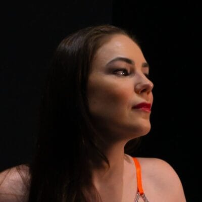 April Feelix British OnlyFans - @aprilfeelixfree
