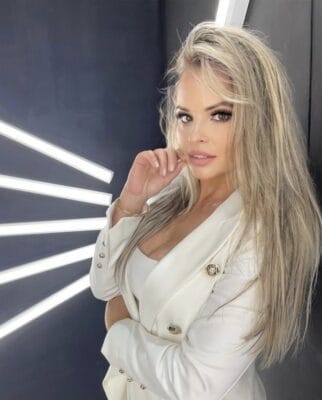 Baby Doll British OnlyFans - @babyladydoll