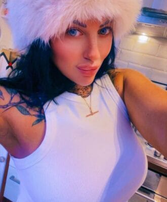 Bonnazeus British OnlyFans - @bonnazeus