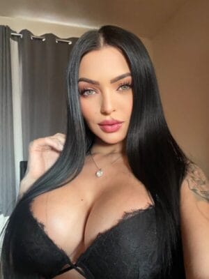 Creamy Kariny British OnlyFans - @creamykariny