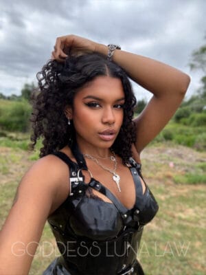 Goddess Luna Law British OnlyFans - @goddesslunalaw