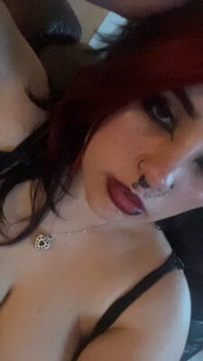 Kayla British OnlyFans - @gothic_bi_baby