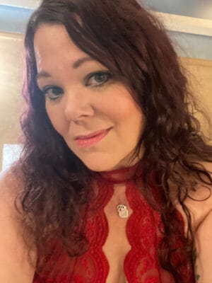 Secret Housewife Daisy British OnlyFans - @housewifedaisy