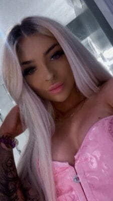Blonde Bombshell British OnlyFans - @kyxxx