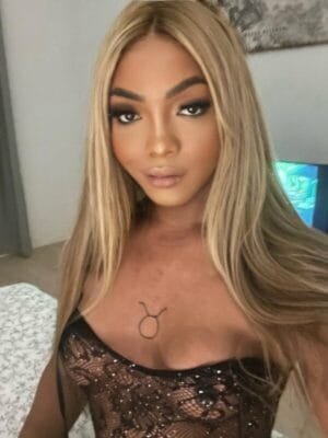 Lais cm British OnlyFans - @laisvictoria