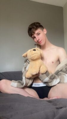 Leo Summers British OnlyFans - @leosummersthetwink