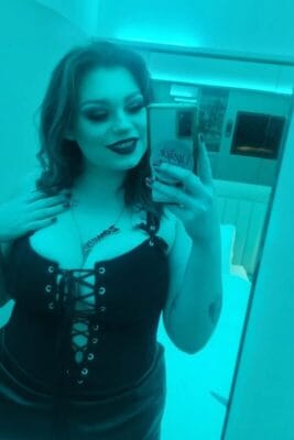 rae British OnlyFans - @livingdeadgirl_xo