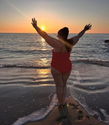 Nikki British OnlyFans - @nik_by_the_sea