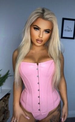 Scarlett Fox British OnlyFans - @scarlettfoxvip