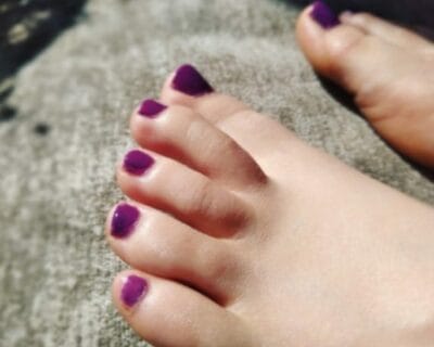 Simplyfeetfet British OnlyFans - @simplyfeetfet