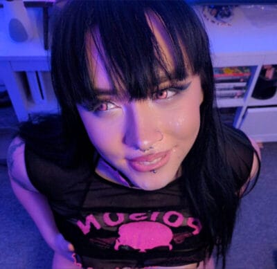 SuccubusRikako British OnlyFans - @succubusrikako