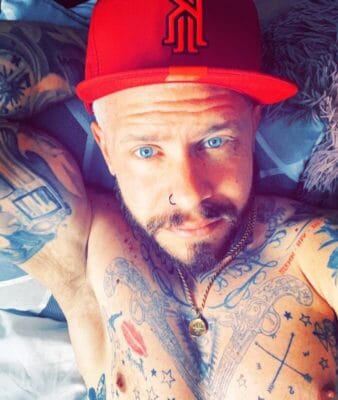 Tattoosnmuscles British OnlyFans - @tattoosnmuscles