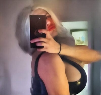 Unreal Lulu British OnlyFans - @unreallulu