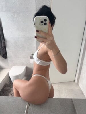 Gabriella Foster British OnlyFans - @yoursgabriella